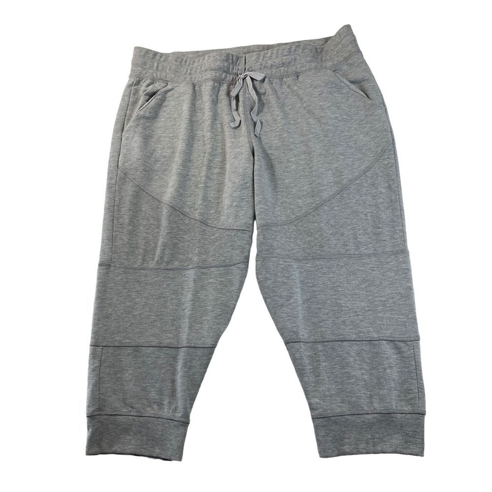 Danskin‎ Womens  Crop Legging Shorts Grey Stretch Workout Casual outdoors